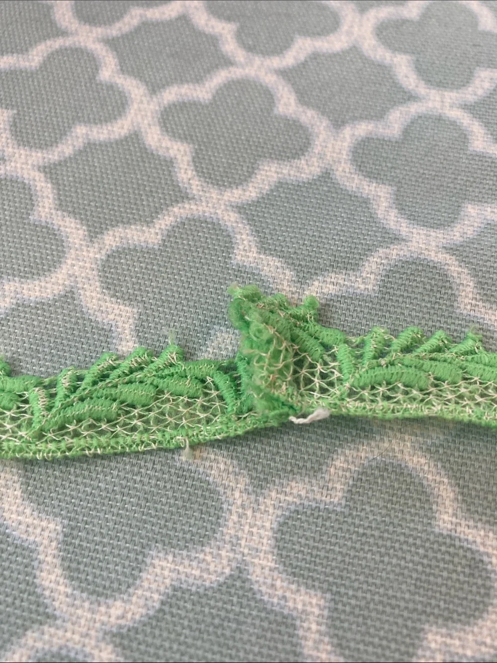 Vintage Lime Green Lace Trim 5.75yd